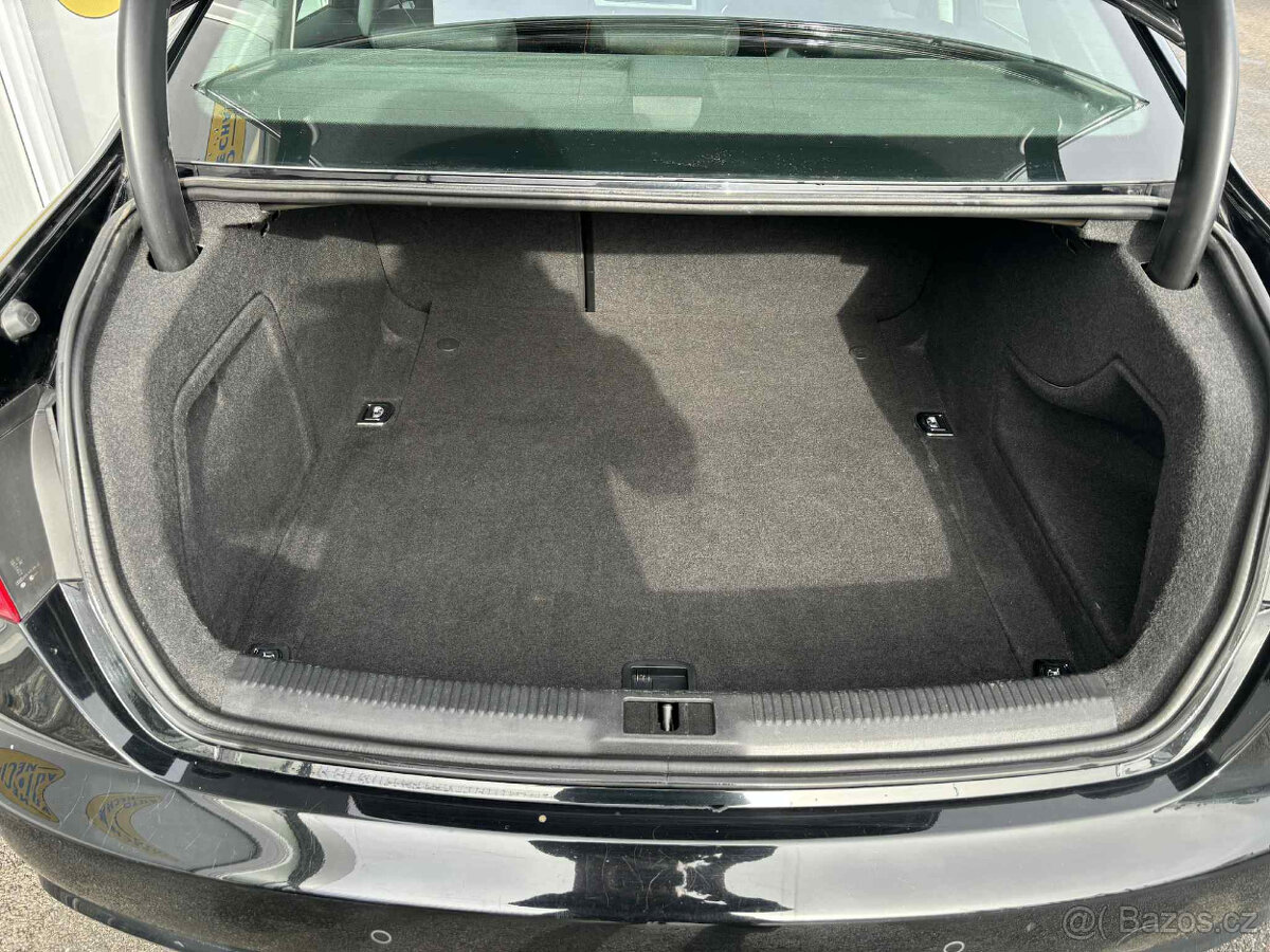 Prodám Audi A4 2.0 TFSI multitronic - 16