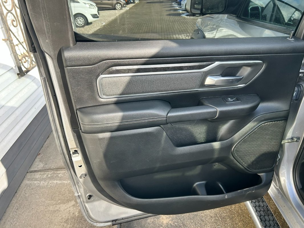 Dodge RAM 1500 5.7 HEMI 4x4 - 16