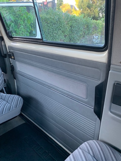 Prodám VW T3 Multivan Hannover Edition 1.6TD. r.v.1990 - 16