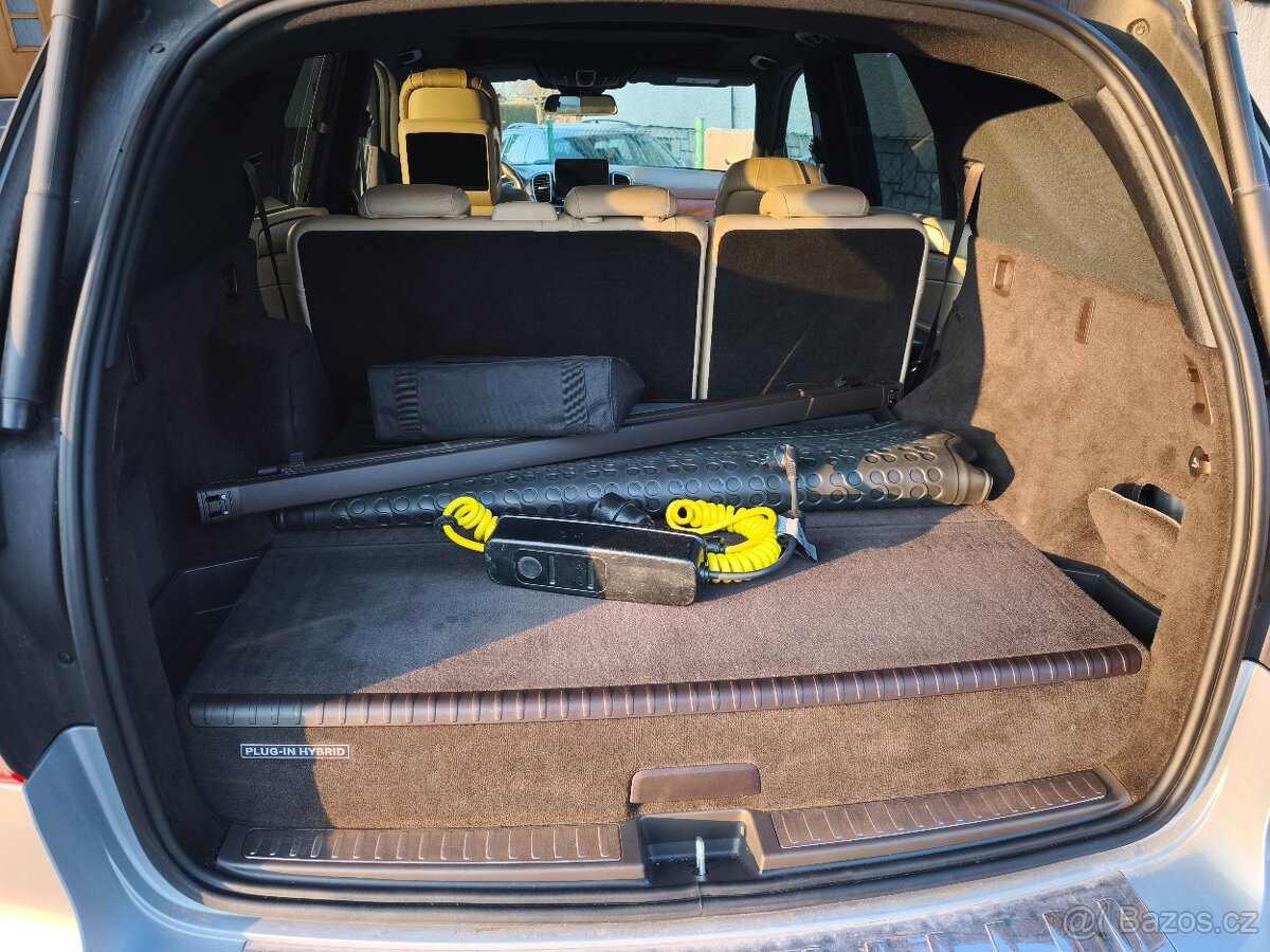 havarovaný Mercedes Benz GLE 500 e - 16