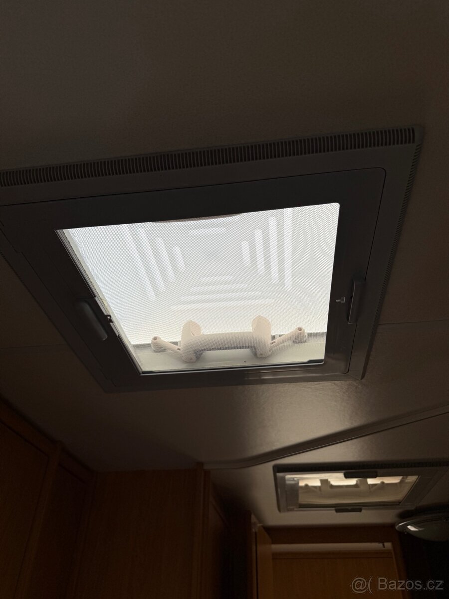 Knaus Sundwind 500, MOVER, PŘEDSTAN - 16