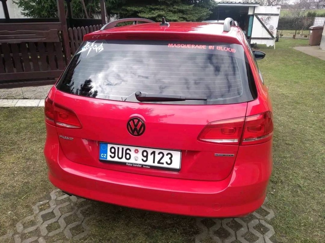 Logo znak VOLKSWAGEN cierne leskle / cervene - 16