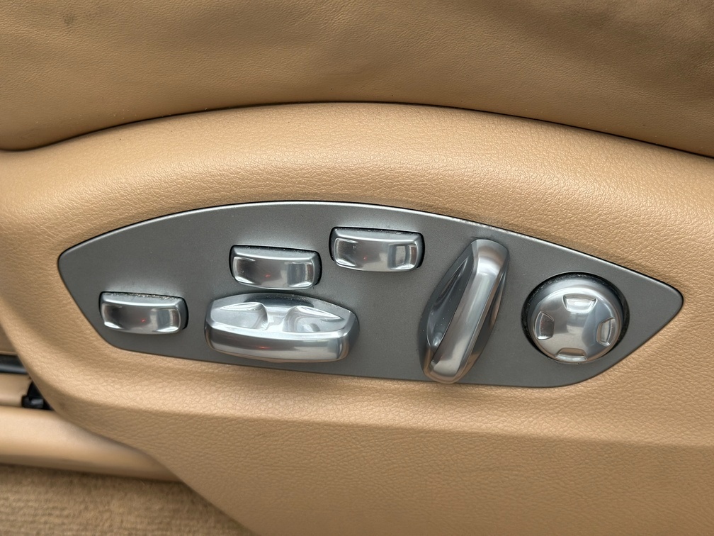 Porsche Cayenne 2016 - 16