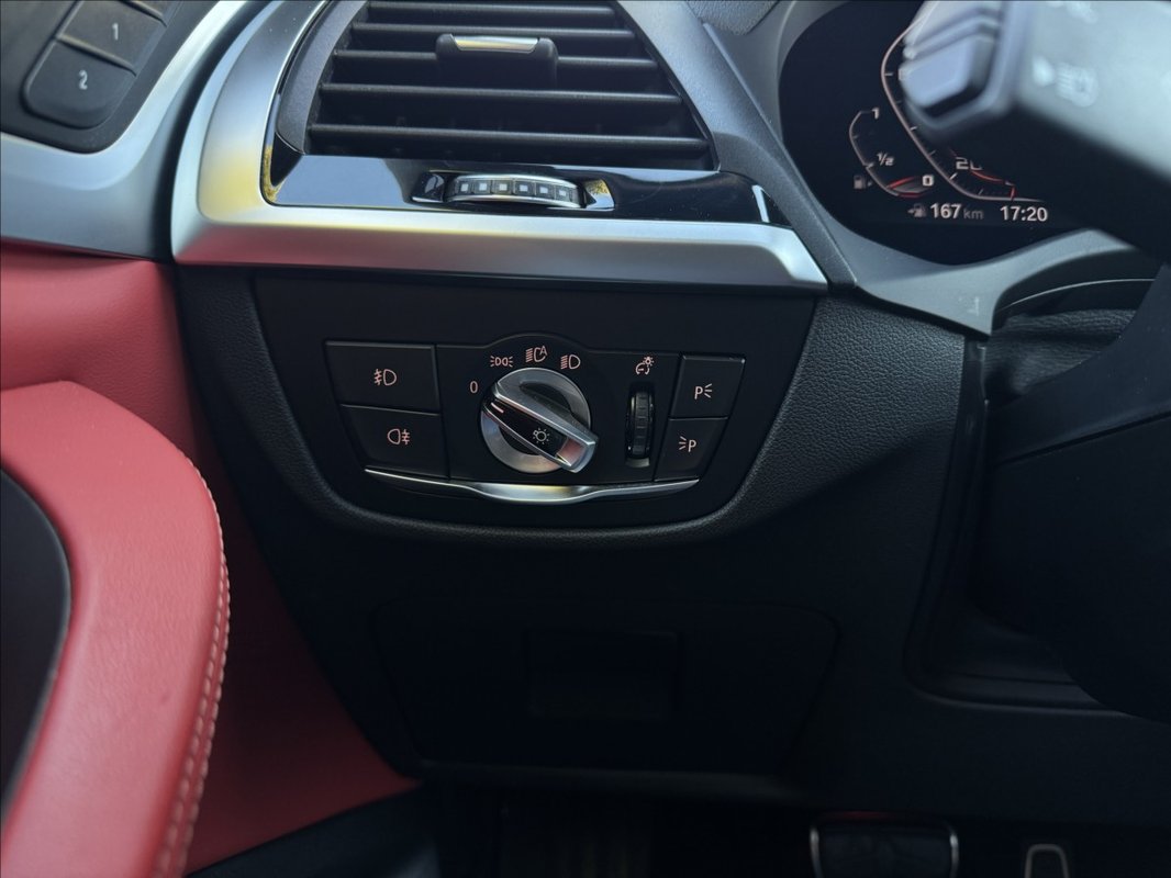 BMW X4 M40i 2021 - 16