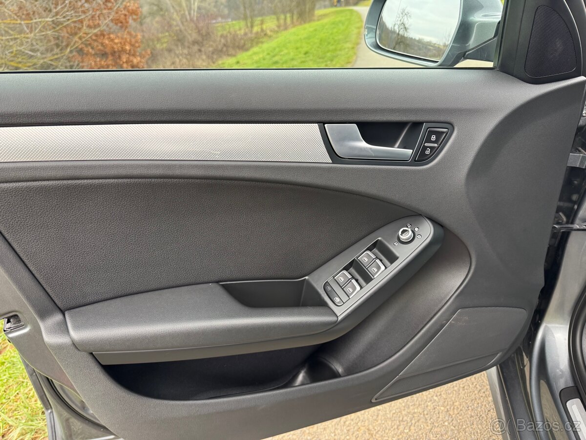 Audi A4 Combi 2.0 Tdi 110 Kw S-line Rok 10/2015 - 16