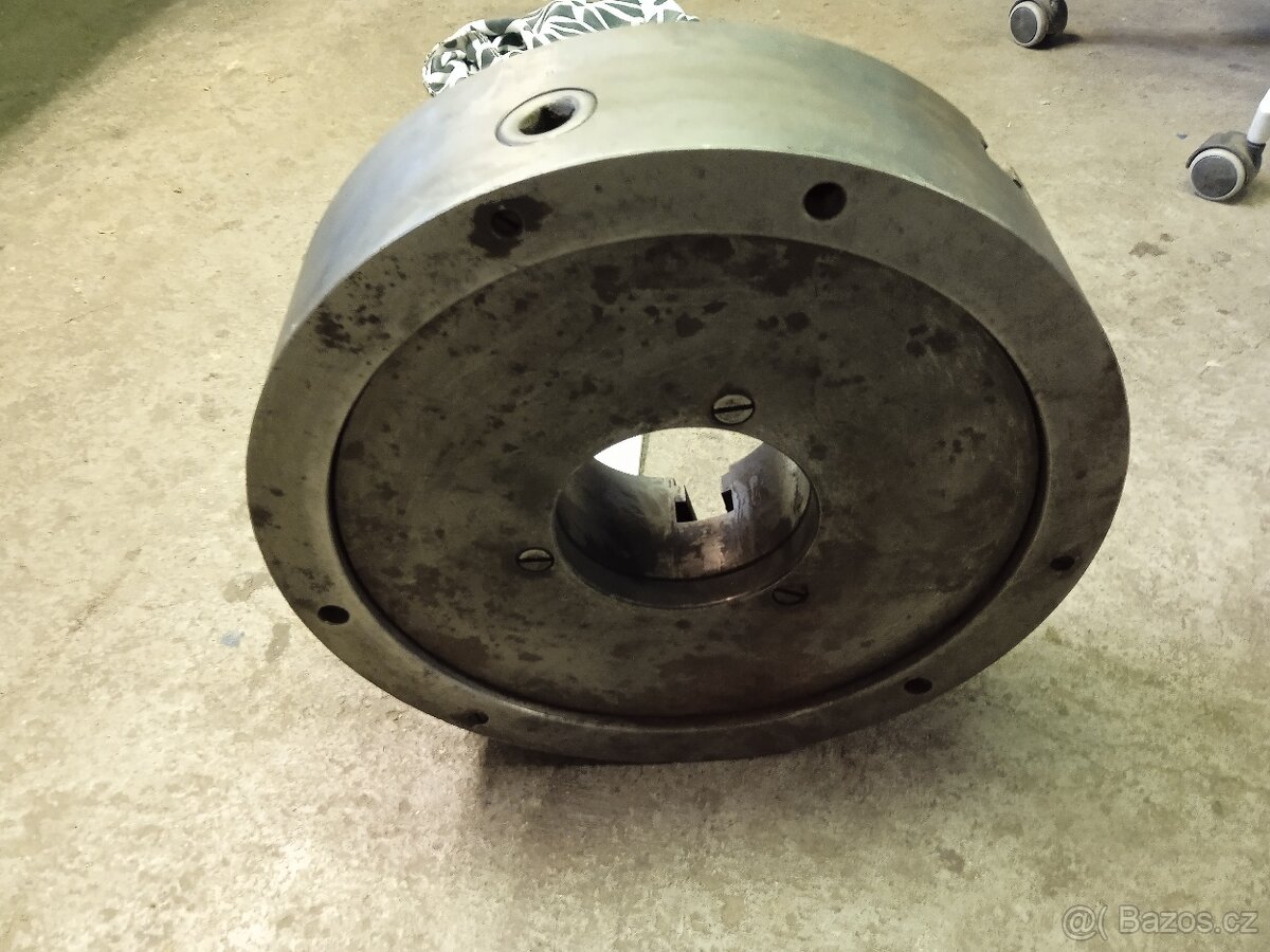 Sklíčidlo 400 k soustruhu - 16