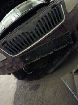 Škoda Fabia II 1.2 benzín 51 kW, 2013 – HAVÁRIE – NA DÍLY - 16