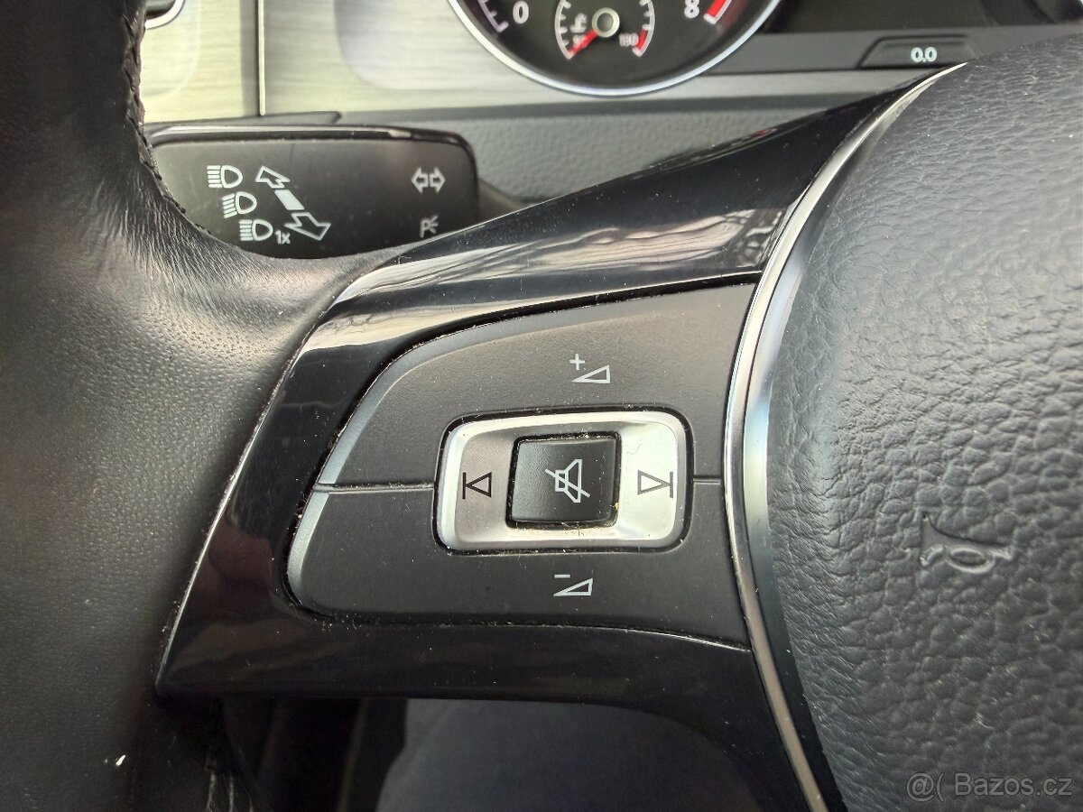 Volkswagen Golf 1,4 TSi Serviska, ParkPilot, ALU - 16