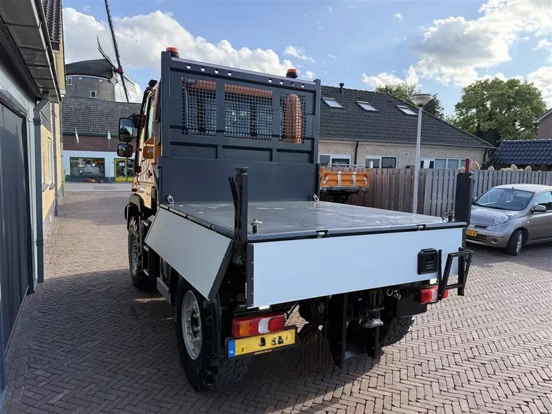 Mercedes Benz Unimog U218 - 16