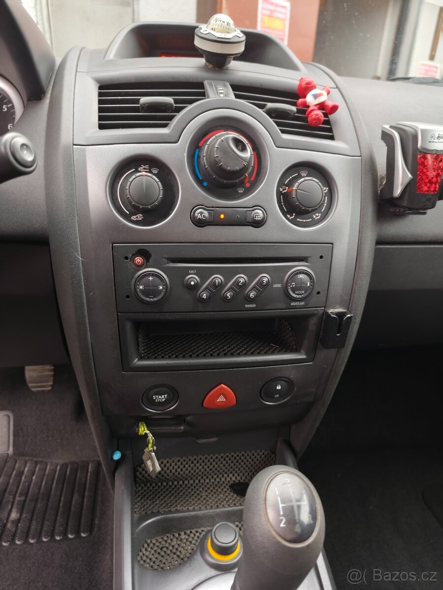 Renault Megane 1,6 i 16V - 16
