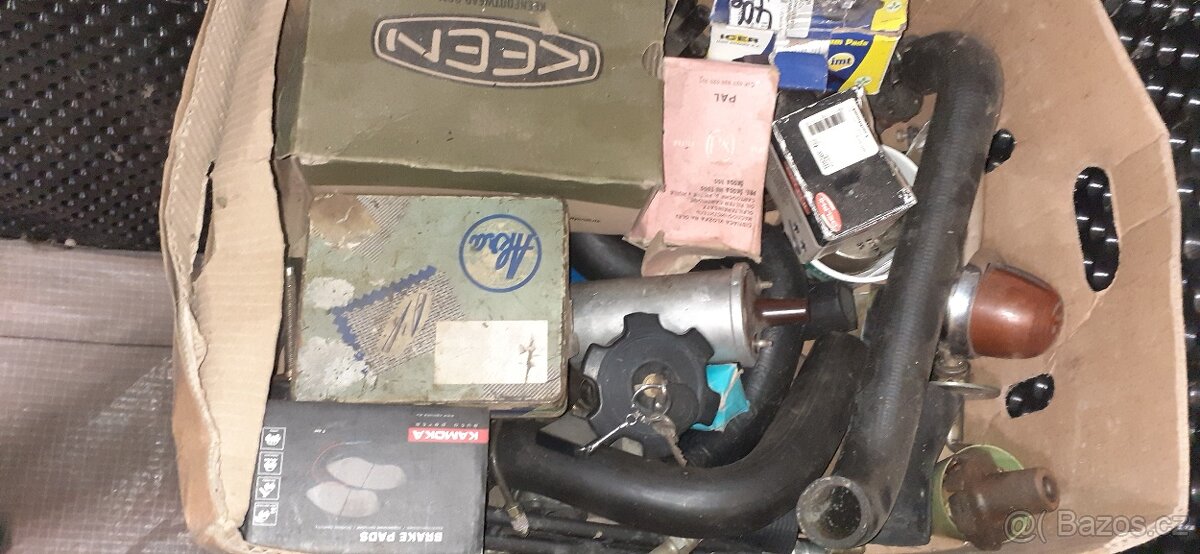 Náhradní díly - 16