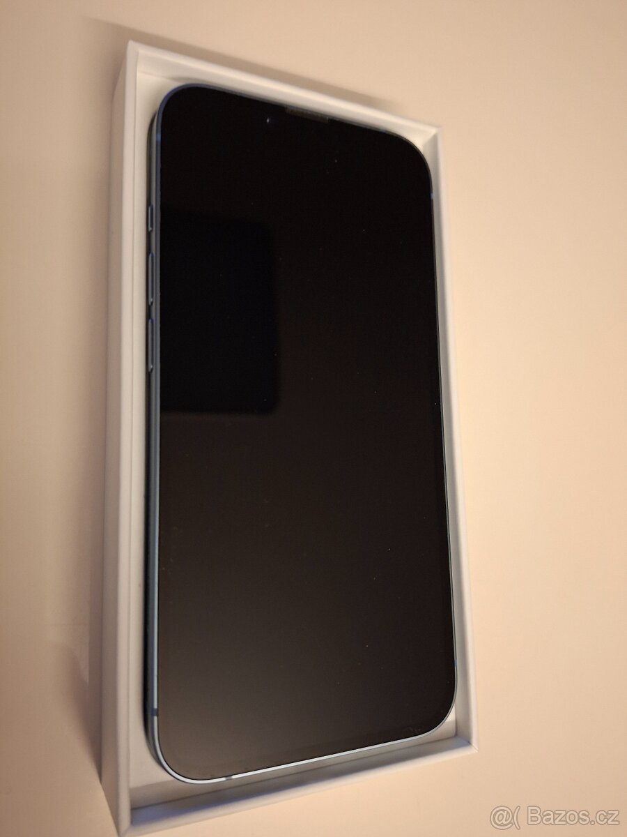 iPhone 14, 256 GB, modrý –velmi dobrý stav, s příslušenstvím - 16