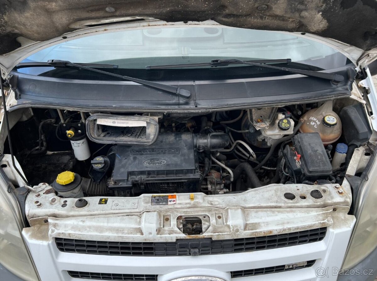 Ford Transit 2.2 TDCi 81kw 9 míst L2H2 - 16