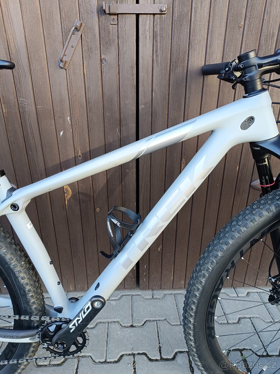 TREK PROCALIBER 9.8. - vše karbon vel.: M/L - 16