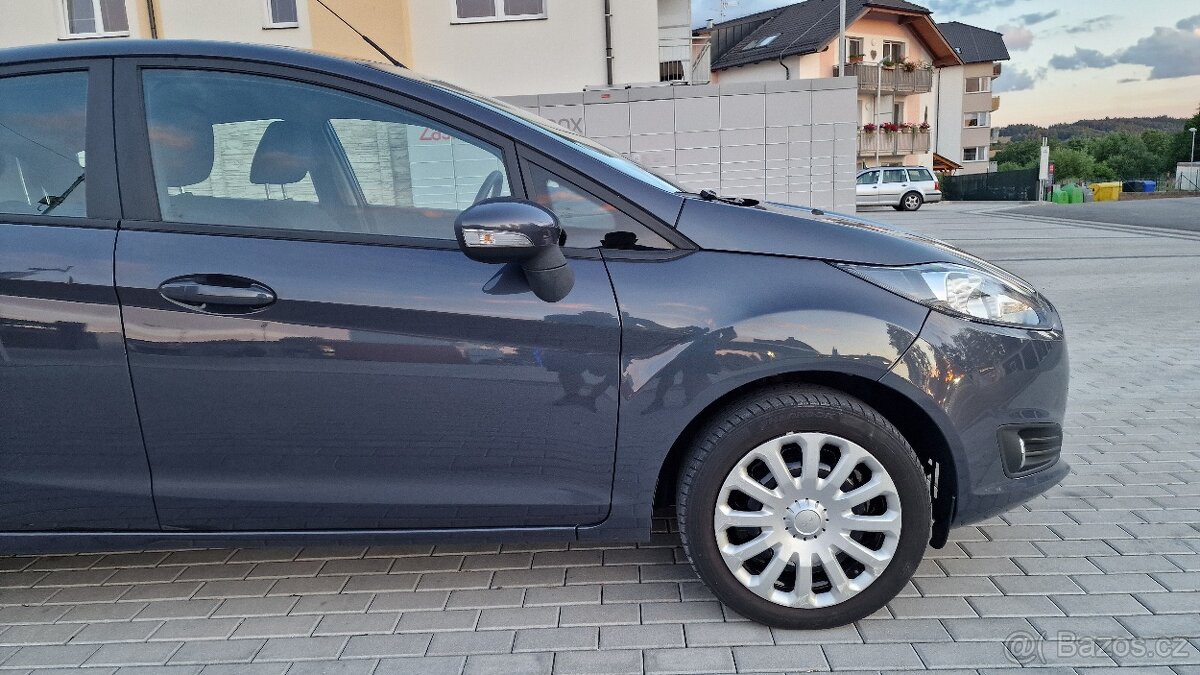 Ford Fiesta benzín r.v. 2014 - Vyjímečný stav - 16