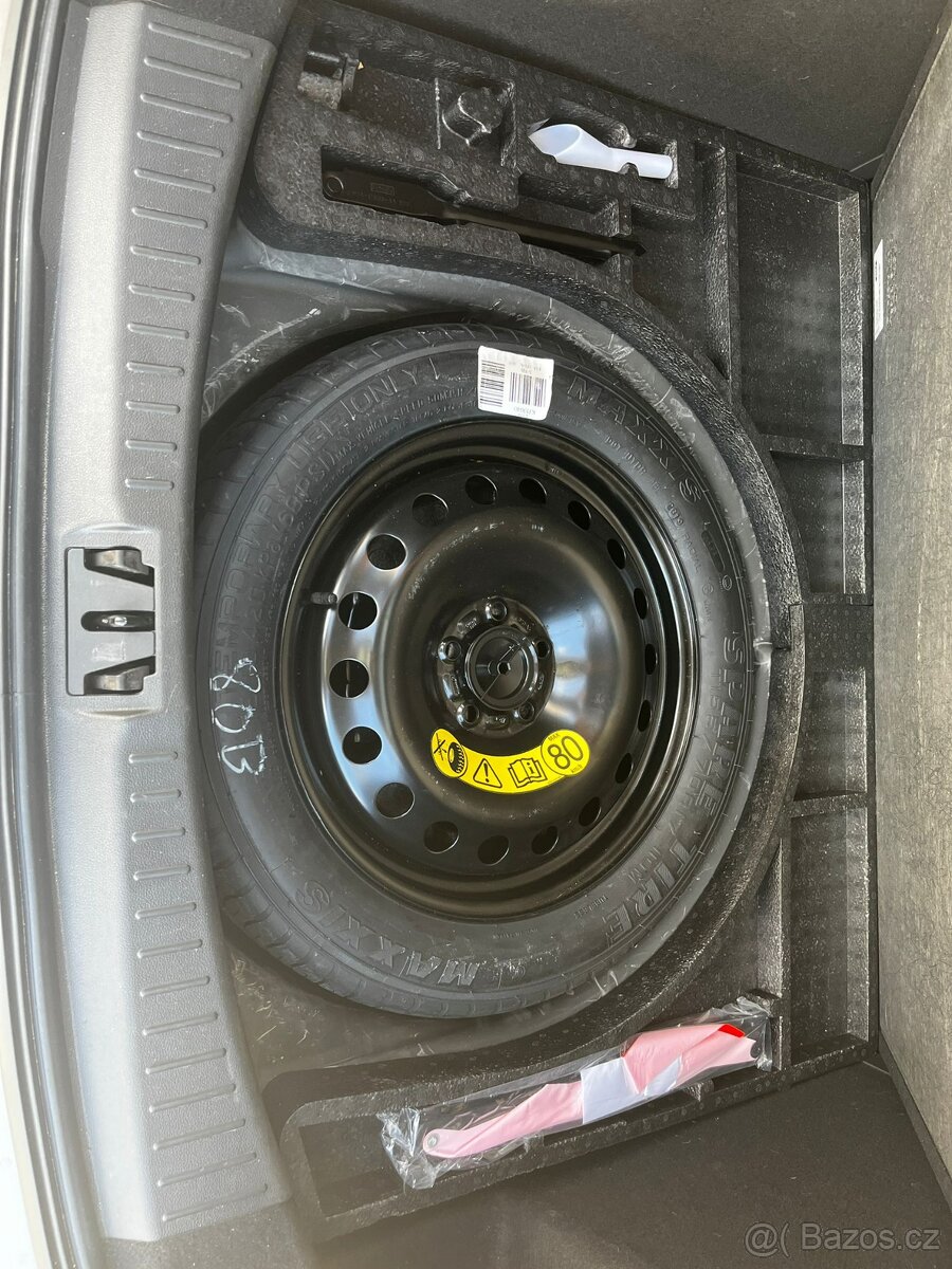 Ford Kuga ST-LINE - 16