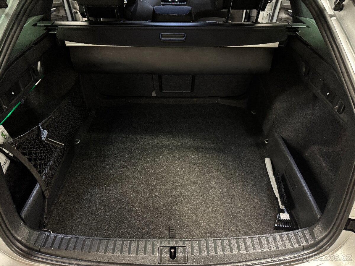 Škoda Octavia 4 generace Style plus, Sport, Night 2022 - 16