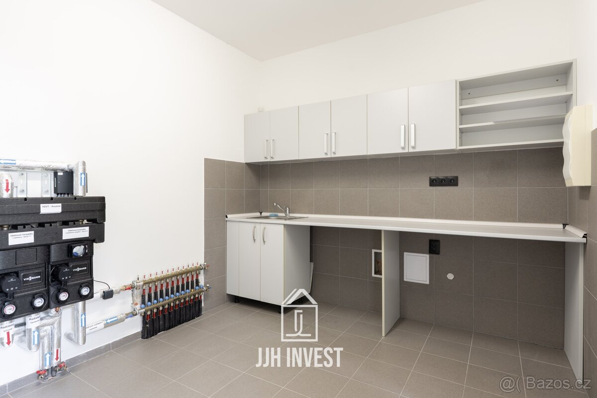 Prodej rodinného domu 4+kk, 190 m², pozemek 920 m² - 16