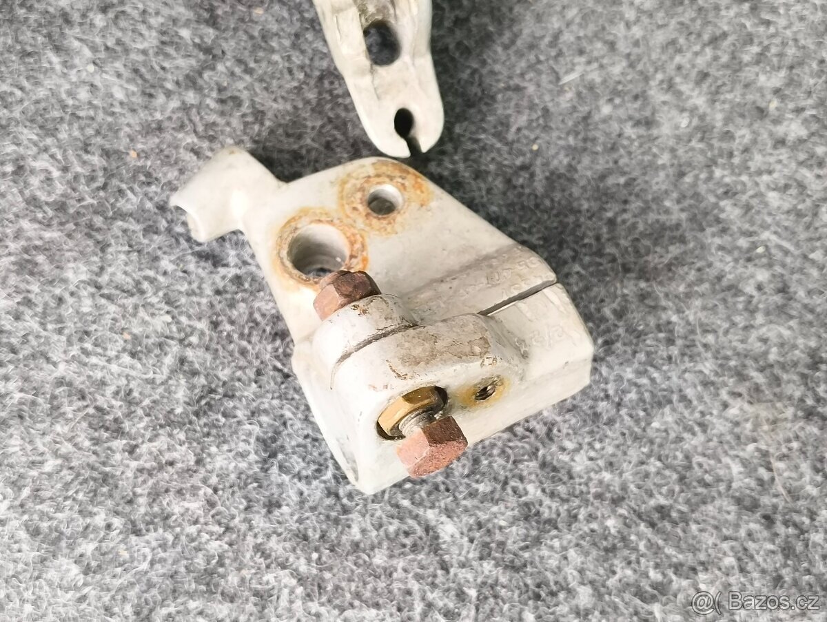 Nepoužitá originální objímka ČZ držák páček plyn ČZ 477 471 - 16