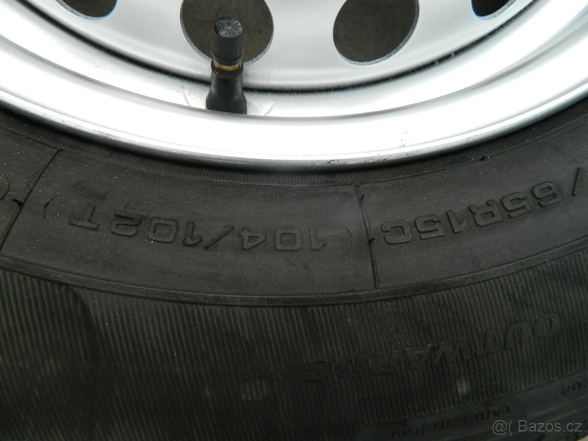 kola ford Transit + pneu R15C - 16