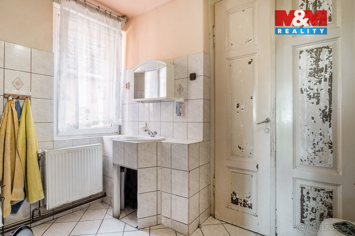 Prodej nájemního domu v Mimoni, ul. nám. 1. máje - 16