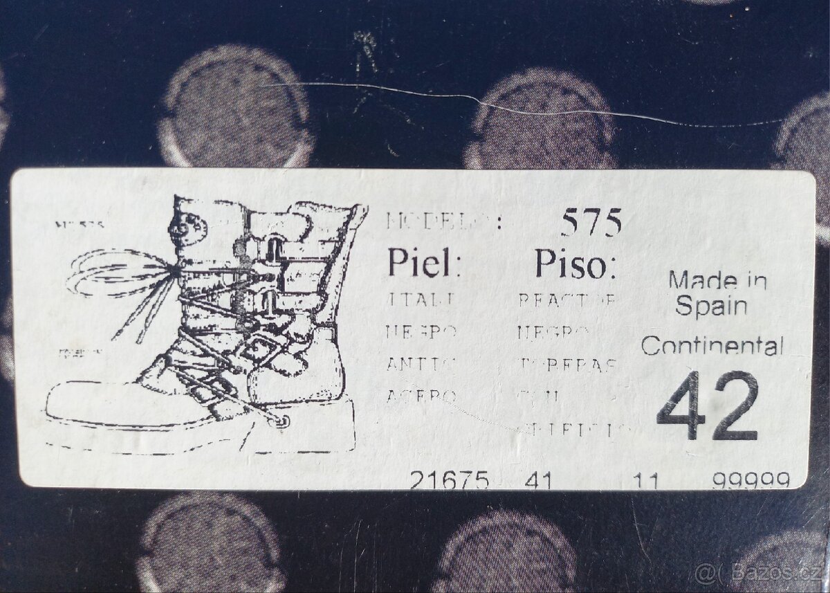 Boty 42 vel. New Rock Reactor - 16