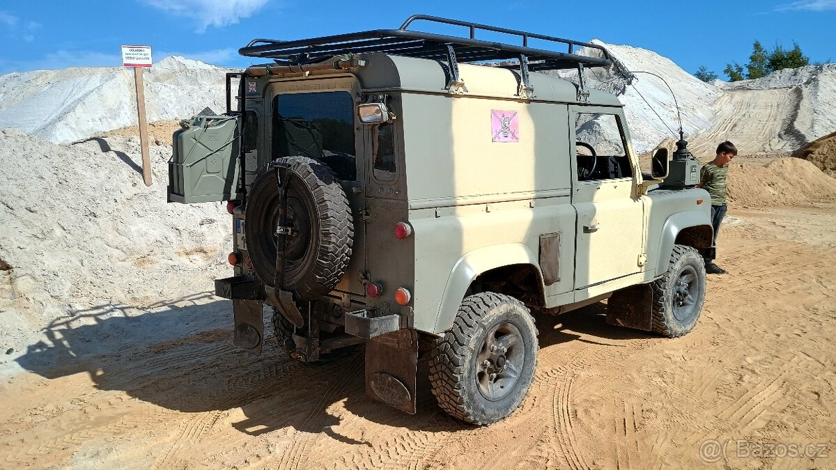 Land rover Defender 7 míst,1982 2x uzávěrka arb - 16