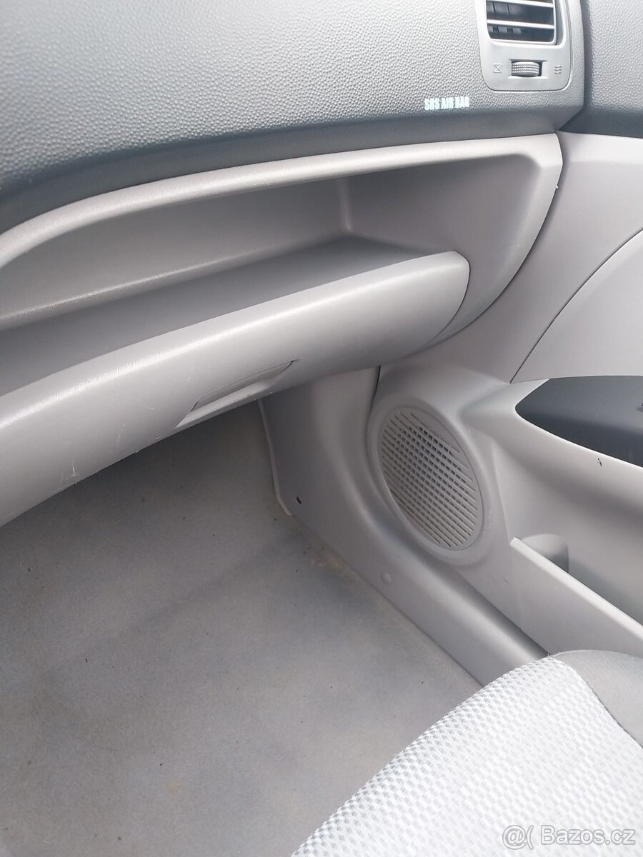 Kia Picanto 1,1i 48 kW - 16