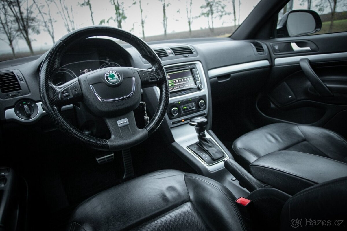 Škoda Octavia Combi RS 147kW DSG 2011 - 16