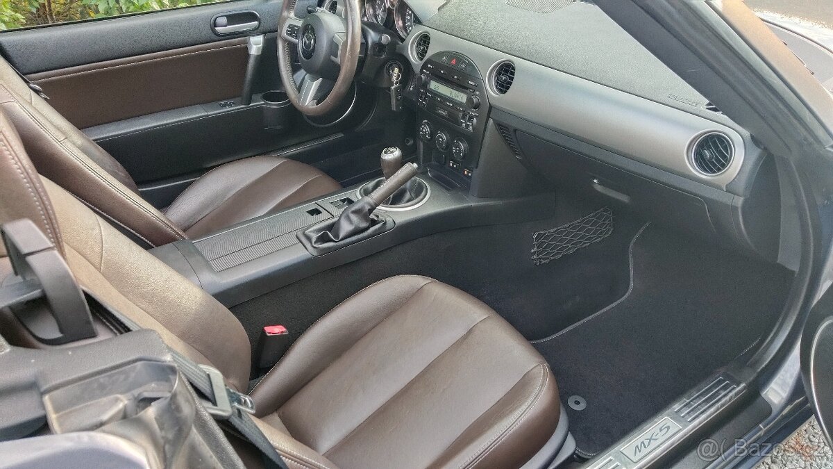 MAZDA MX5 NC 1.8i, r.v.2009 HARDTOP - 16