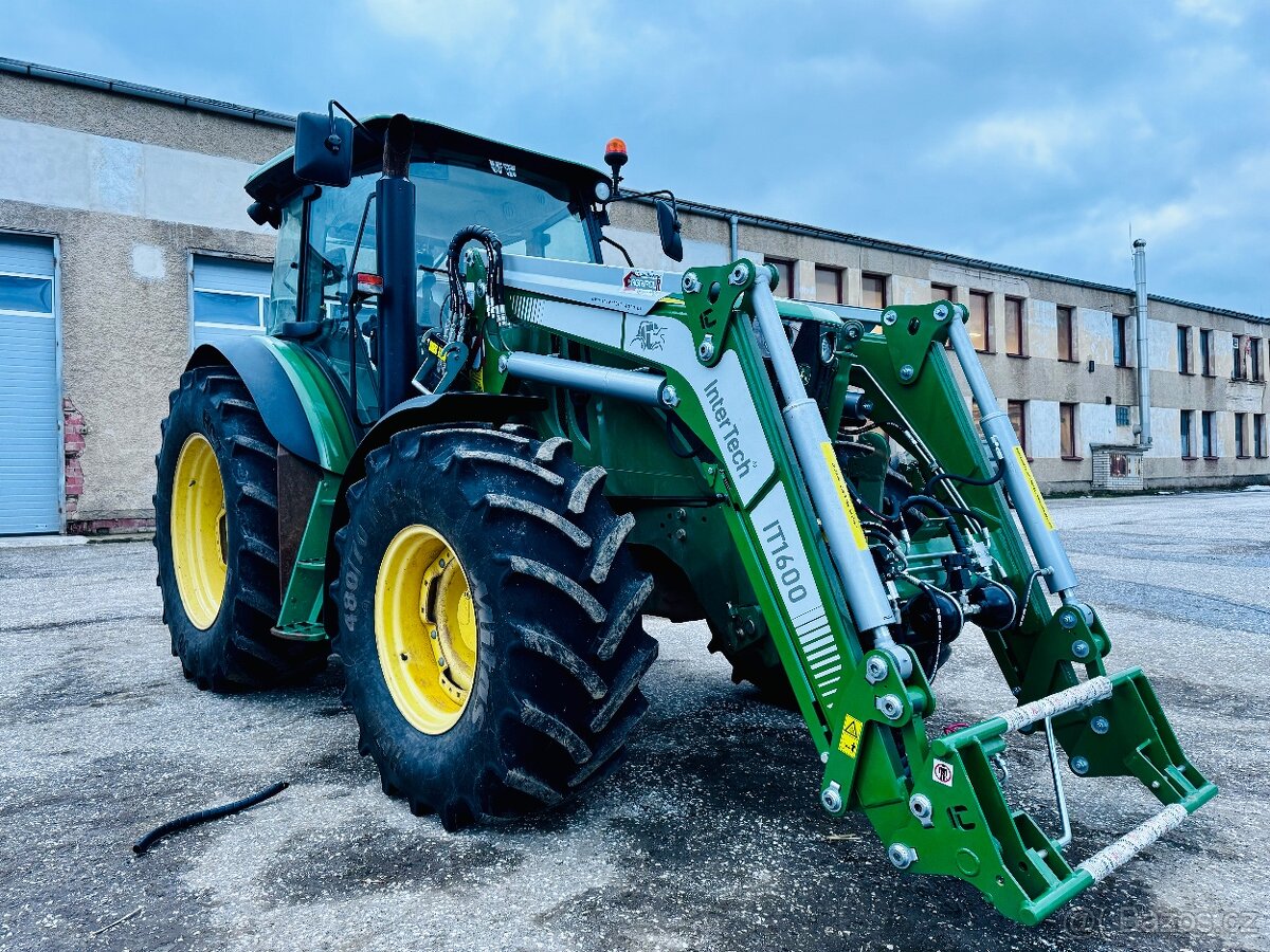 MONTUJEME ČELNÍ NAKLADAČE INTER TECH NA TRAKTORY JOHN DEERE - 16