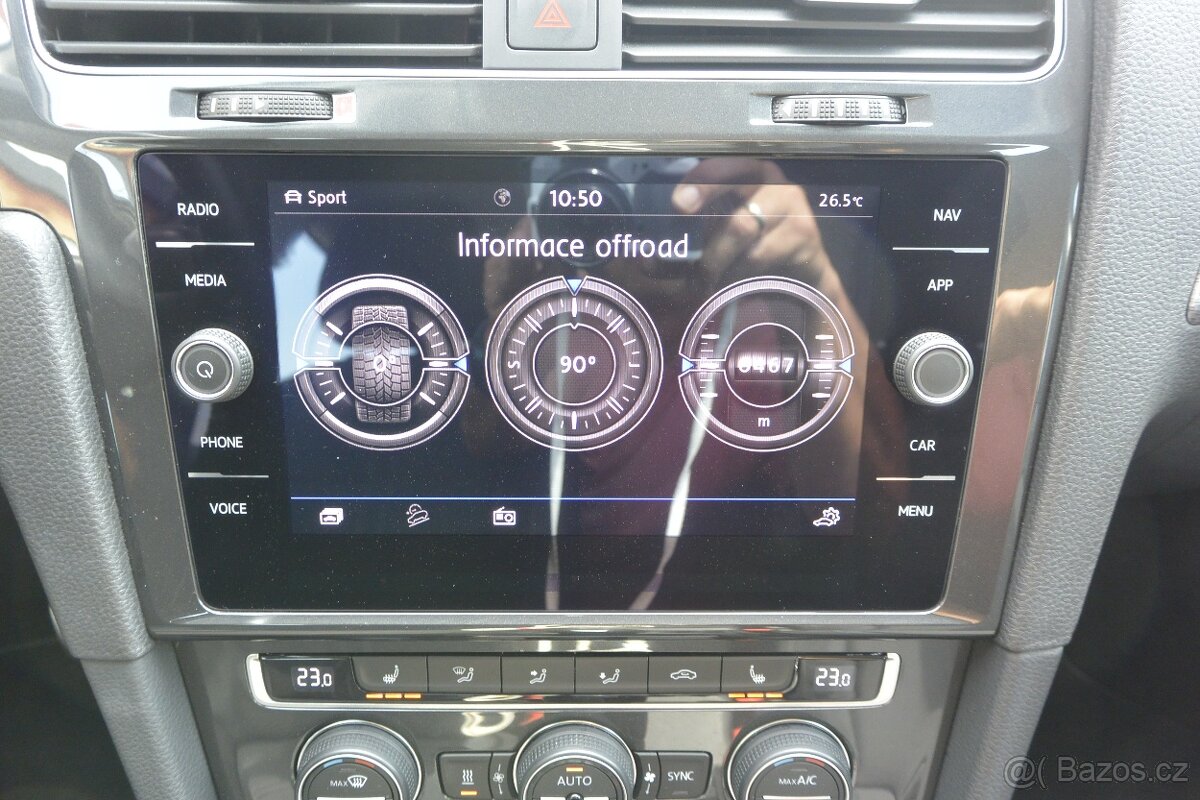 PRODÁM Volkswagen Golf 2.0TDi 135 KW Alltrack DSG 4x4 DPH - 16