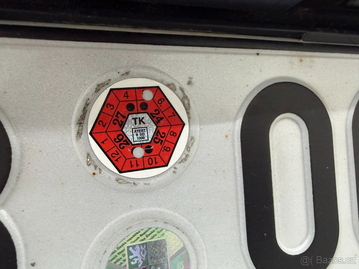 Peugeot 207 TRENDY 1.4 - 16