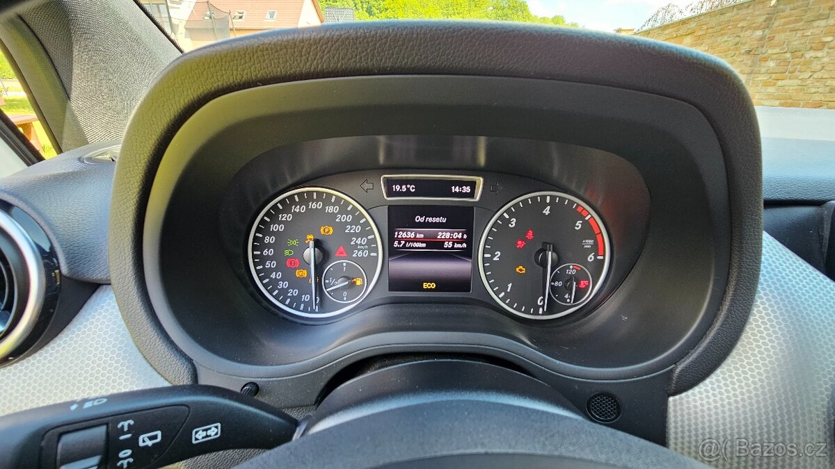 Mercedes-Benz B200 CDI manuál, 2014 - 16