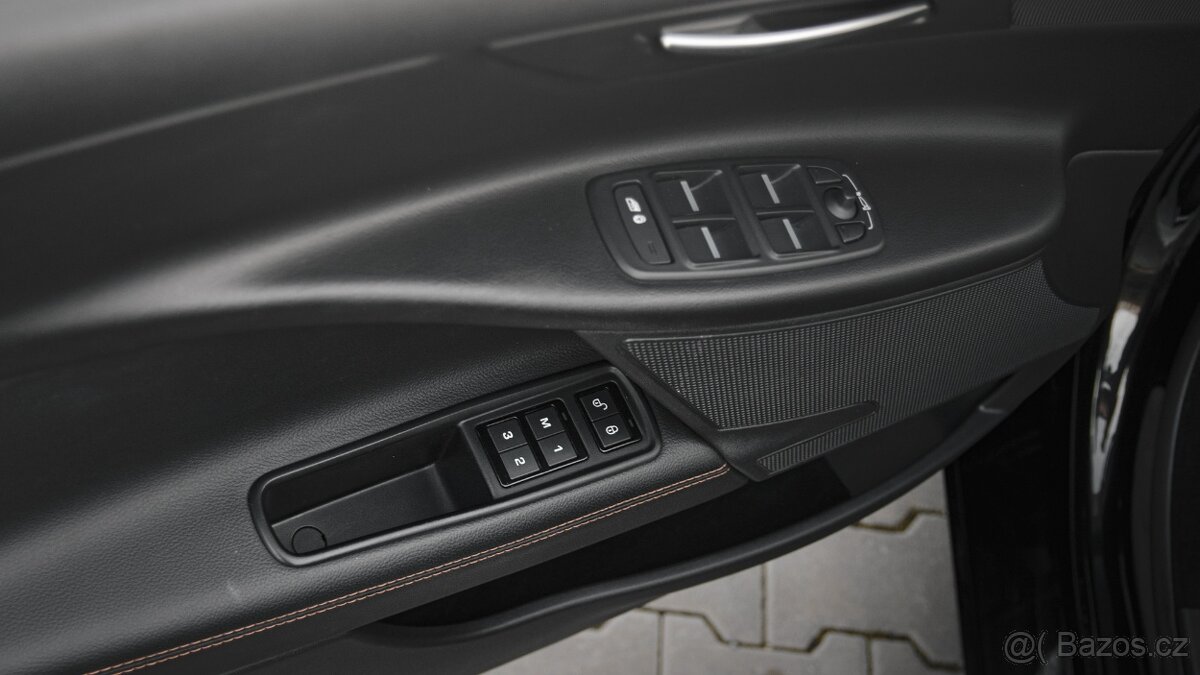 Jaguar XE, 25t 2,0/177kW 1.maj - 16