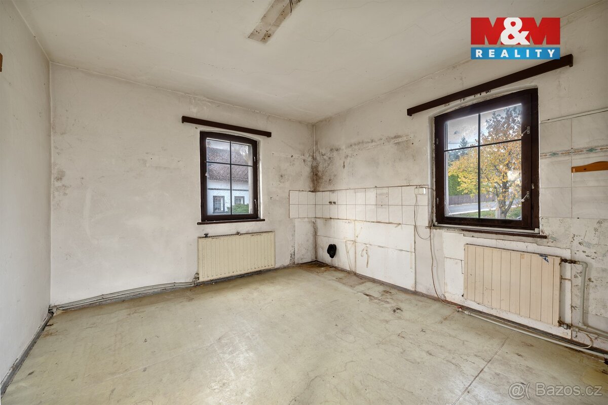 Prodej rodinného domu, 268 m², Janov - 16