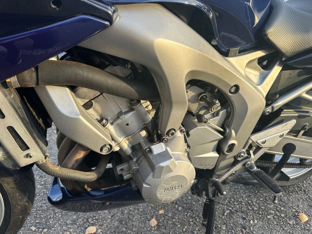 Yamaha Fazer 600 - 16