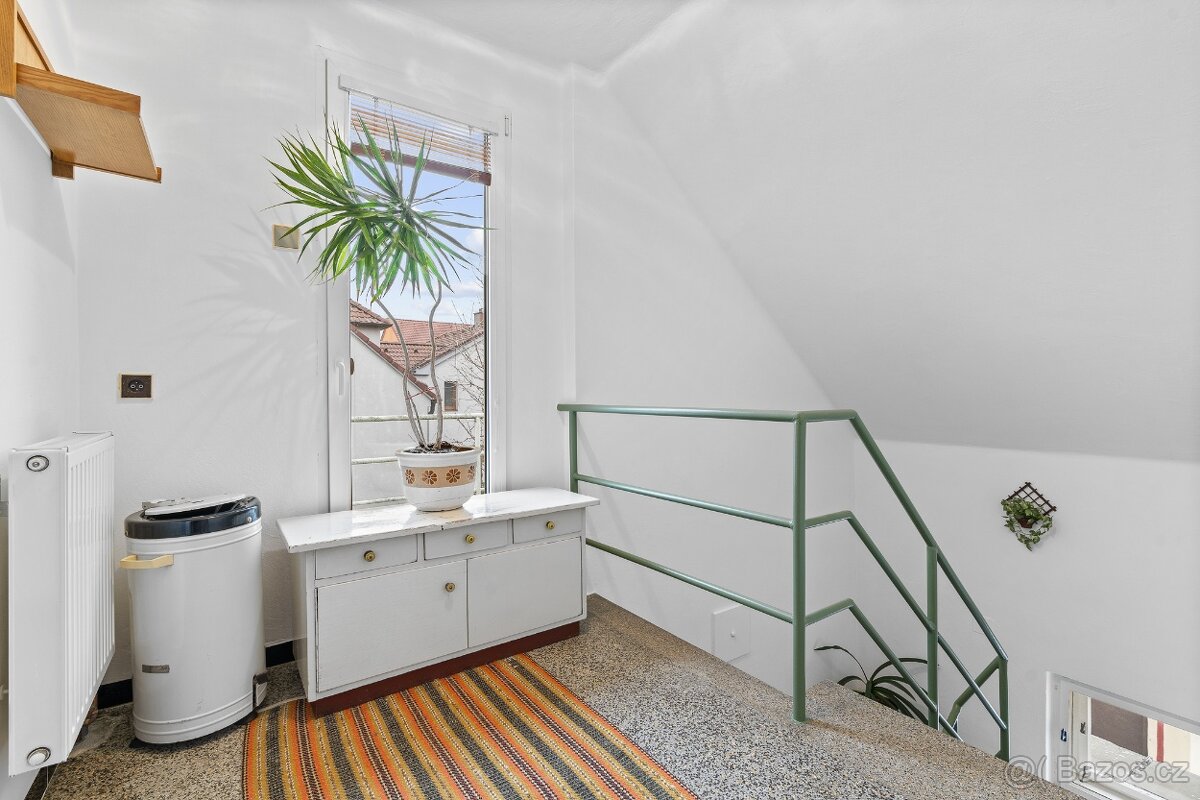 PRODEJ RD UHERSKÝ BROD, VLČNOVSKÁ - 16