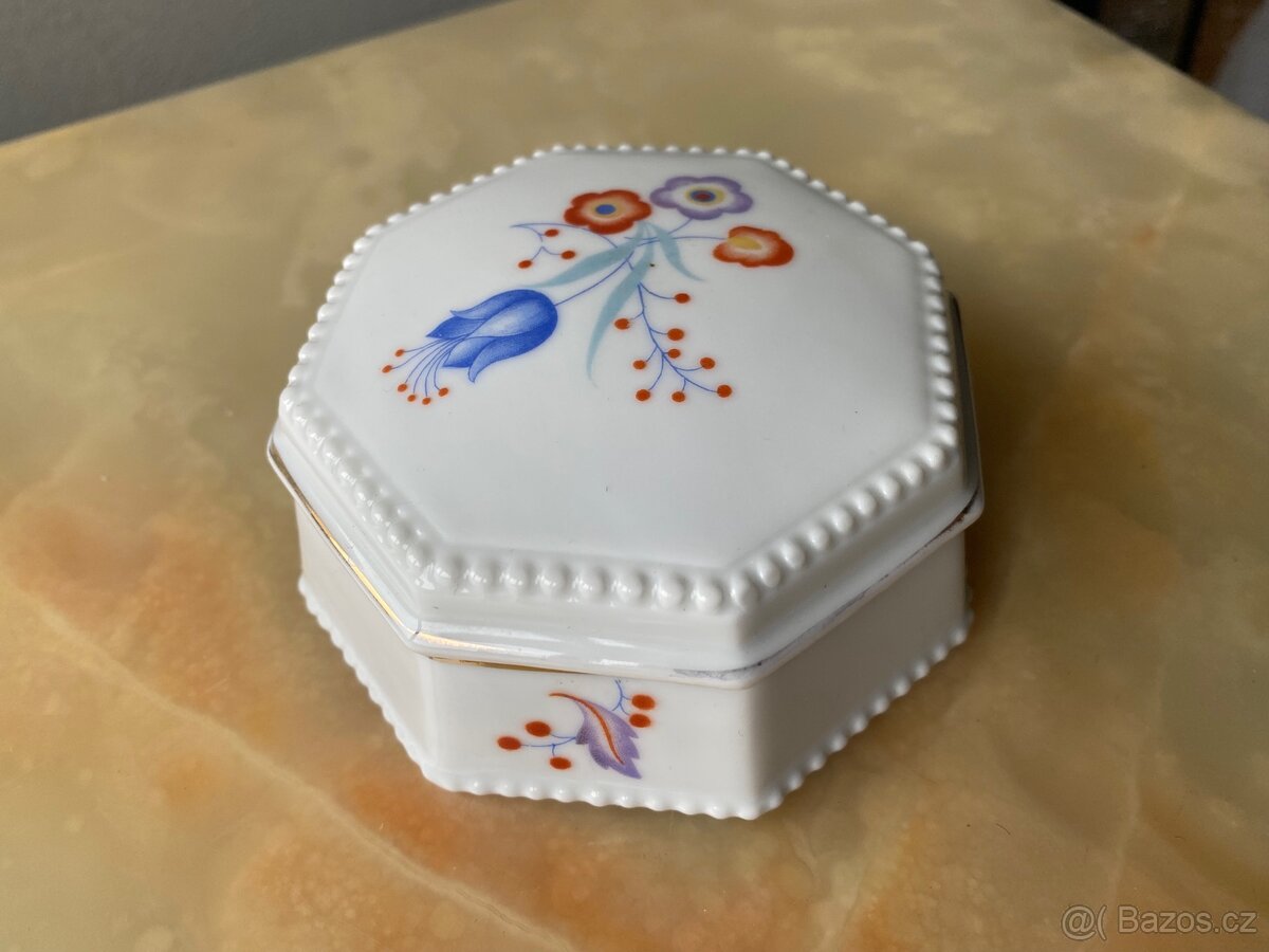 Porcelánové Krabičky A Figurky Royal Dux & Pirkenhammer - 16