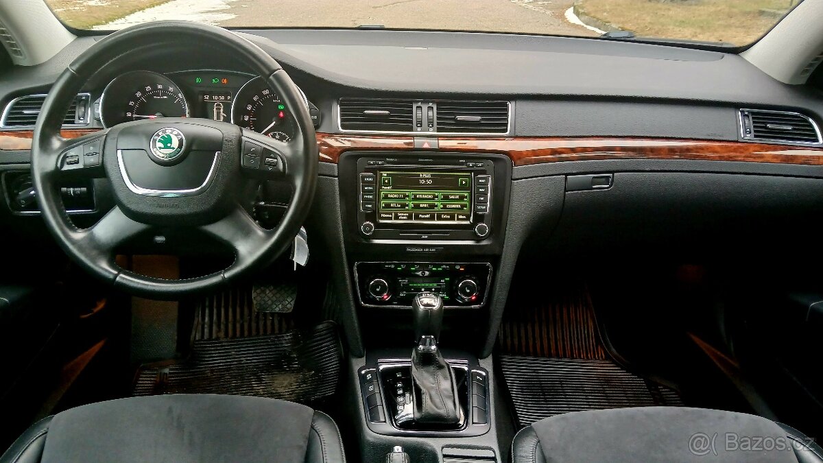 Superb Combi 2.0 TDi DSG 4x4 99 000 Km. - 16