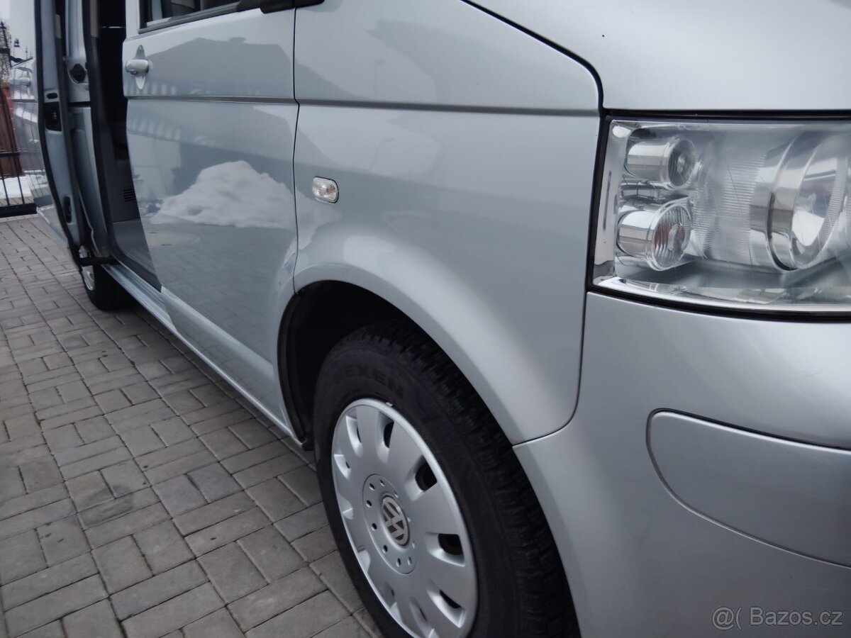 VW MULTIVAN T5 1.9.TDI 7.MÍST RV-2007 2.MAJITEL DOVOZ DE - 16