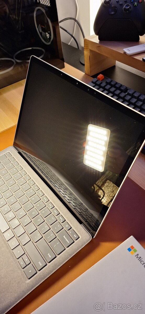 Microsoft Surface Laptop 4 AMD Ryzen 5, 256GB, 8GB Go RAM - 16