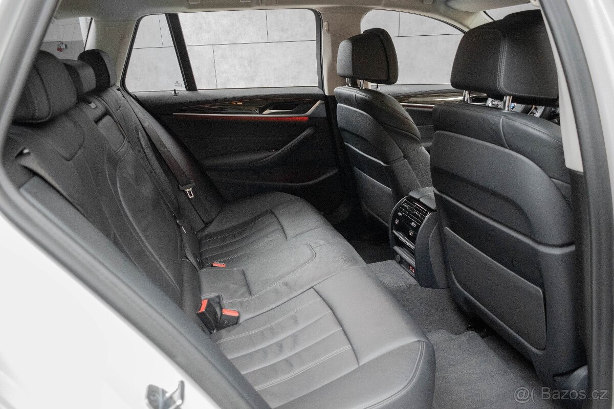 BMW 520d xD LUXURY TAŽNÉ DPH ČR 1M - 16