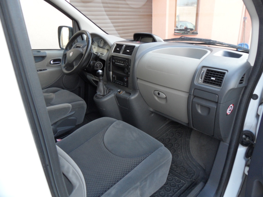 Fiat Scudo 2.0 JTD, MultiJet,8 míst,Pěkný stav - 16