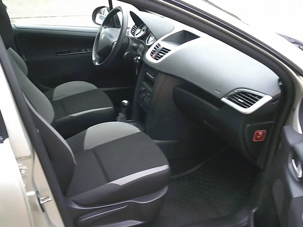 Peugeot 207, 1.4 16V SW - 16