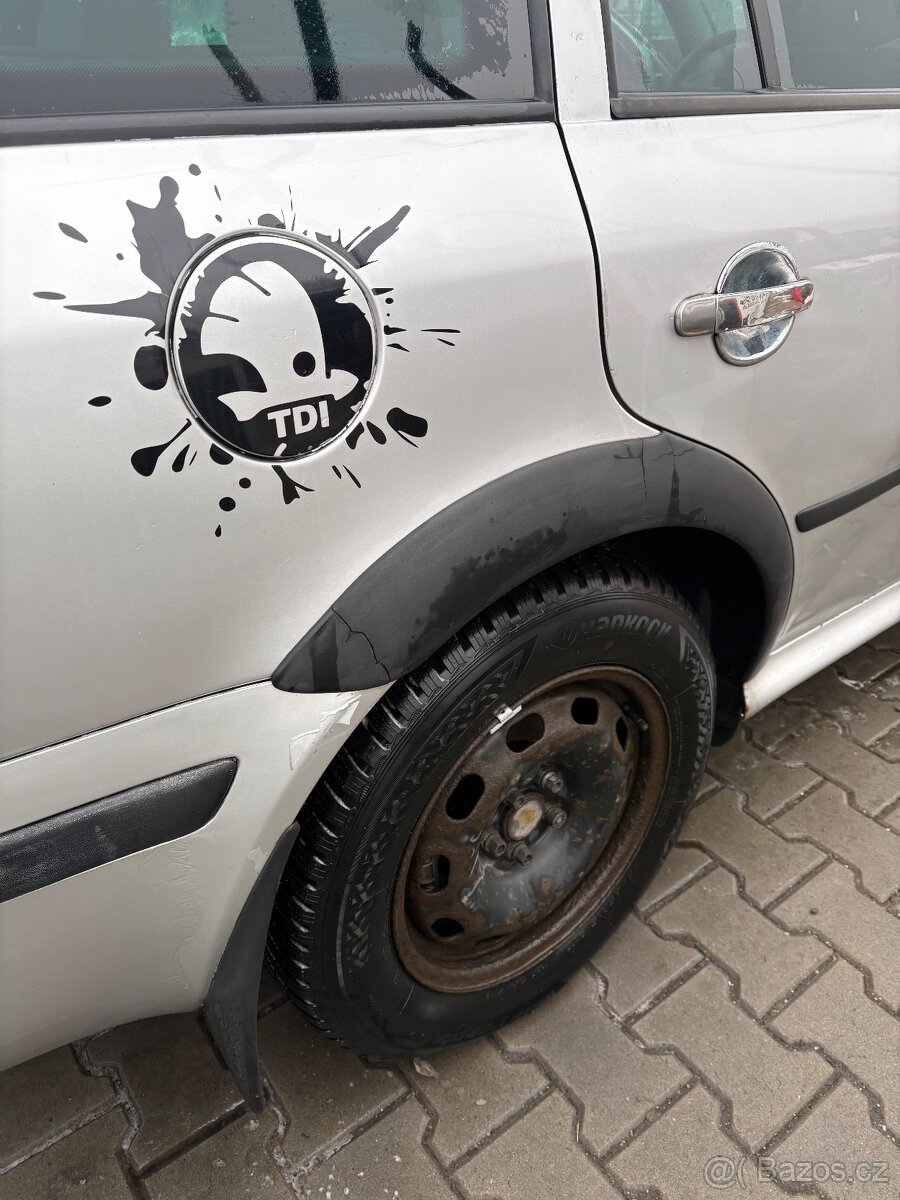 Škoda Octavia 1 combi - stříbrná - 16