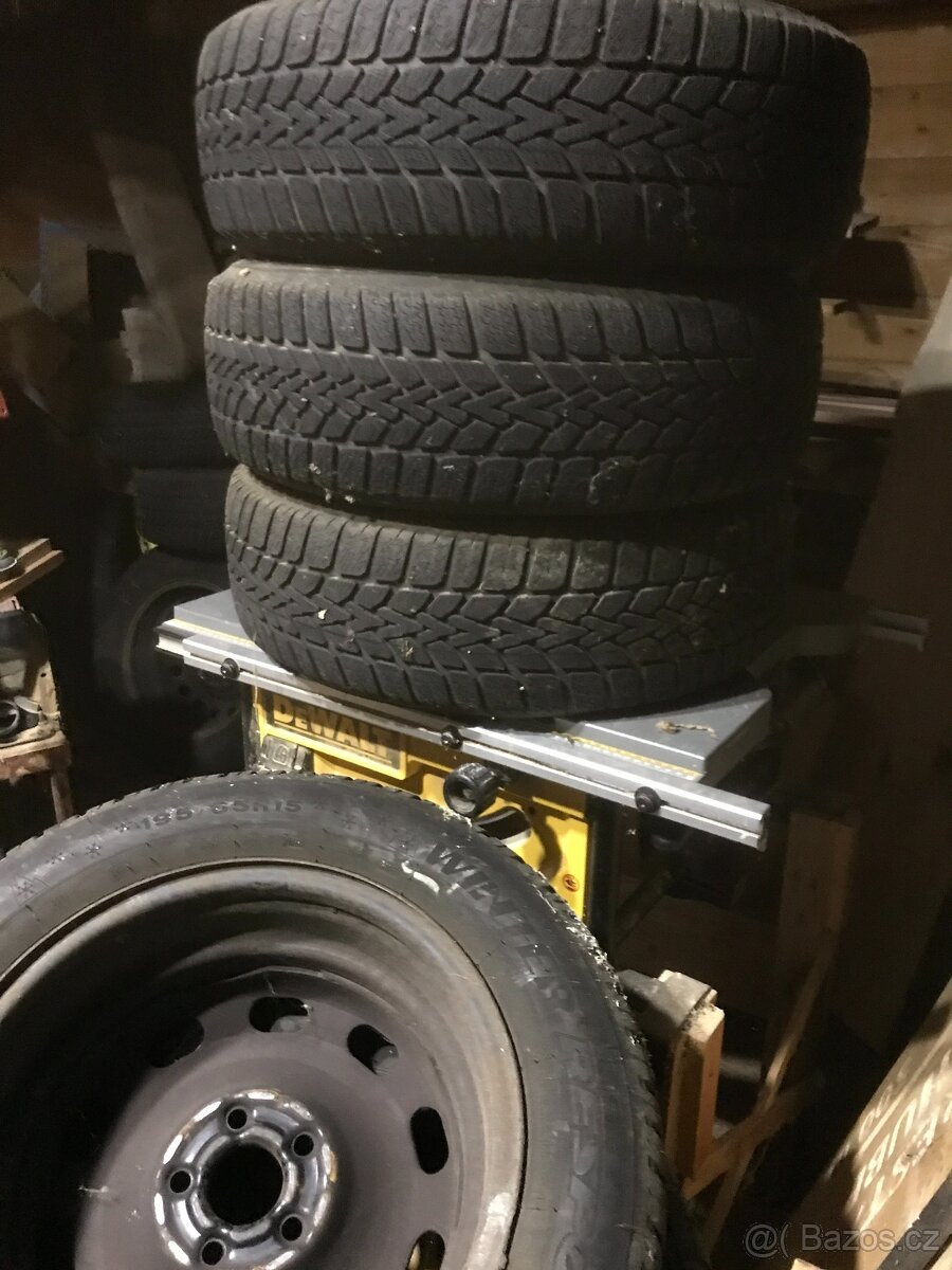 Kola disky zimní pneumatiky 195/65 R15 ze Škoda Octavia I - 16