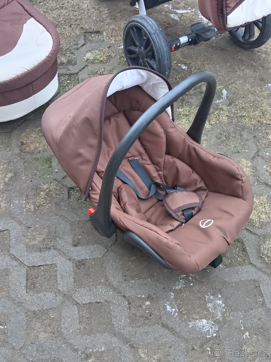 Dětský kočárek - 16