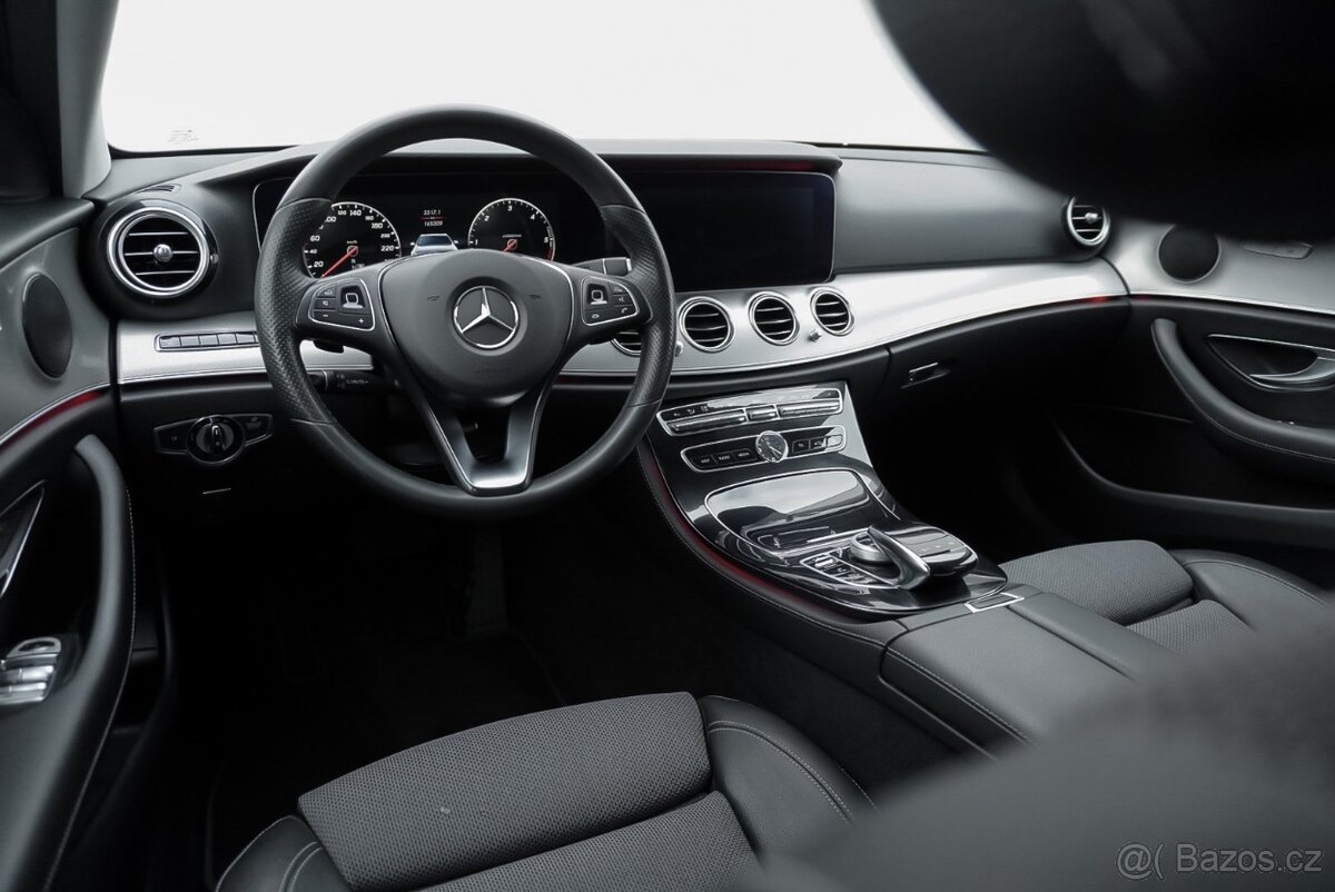 Mercedes-Benz E 220 E 220 d AMG LINE - 16