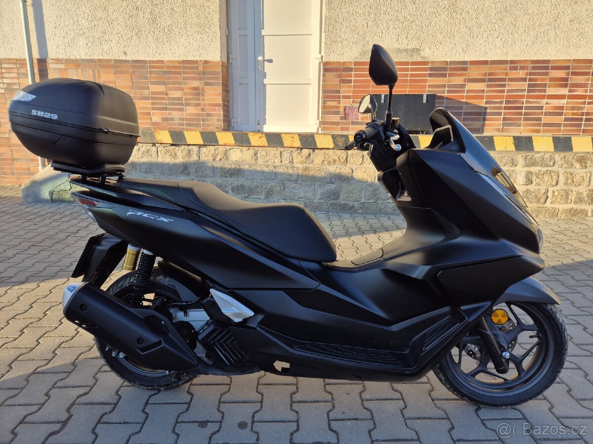 Prodám HONDA PCX125 DX, r. v. 2025, ABS, TC, ČR, 2015km - 16